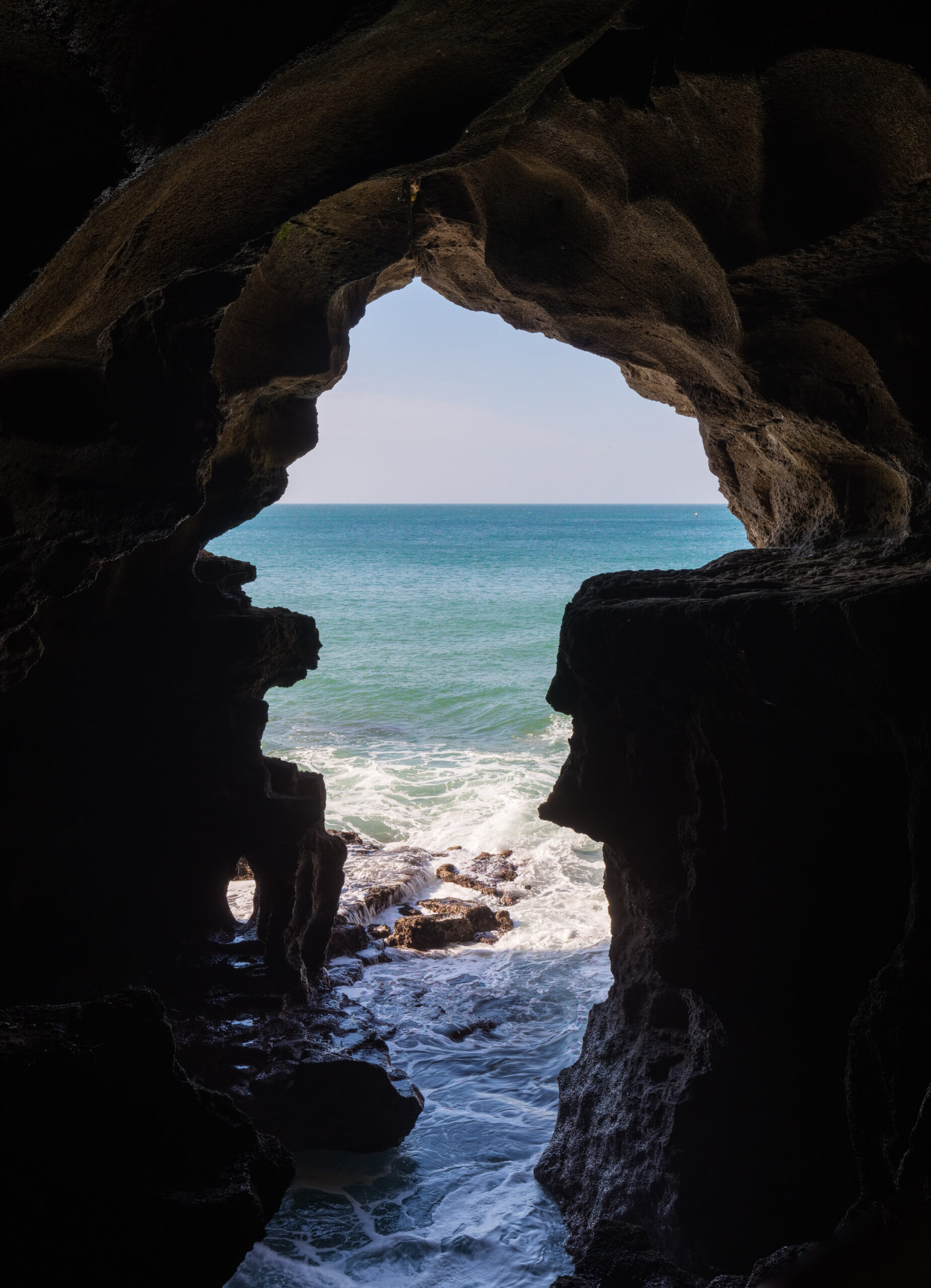 Can I Explore Caves Around Mt Kenya?