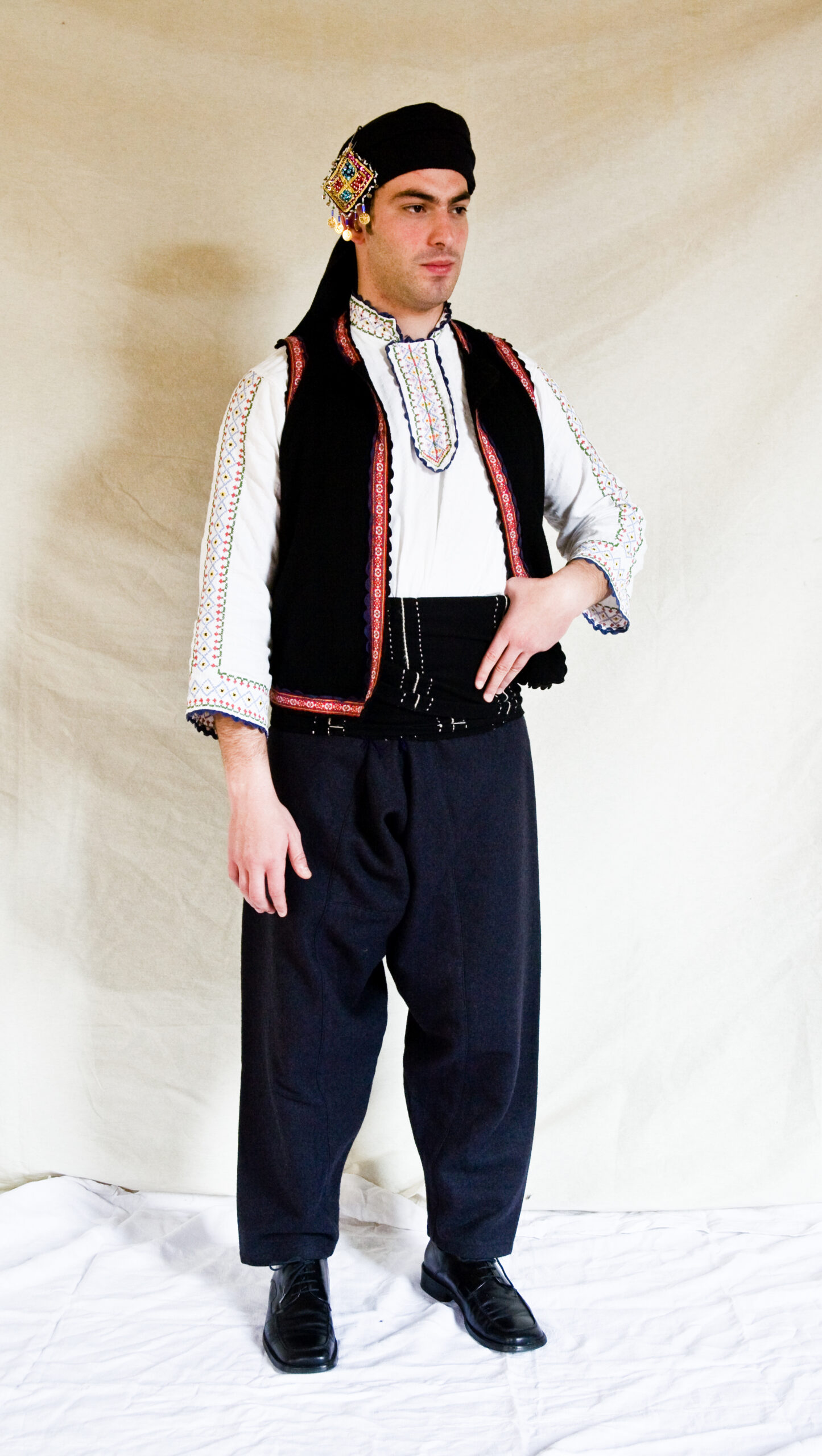 Can I Engage in a Traditional Drumming and Music Session with Local Artists near Mt Kenya?