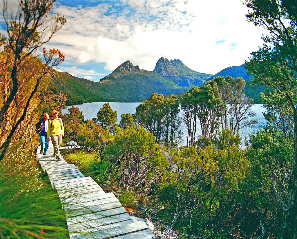 Discovering ⁣the Ideal Timeframes: Factors ⁤to Consider ​when Requesting Flight Times for Scenic Tours over Majestic Mount Kenya