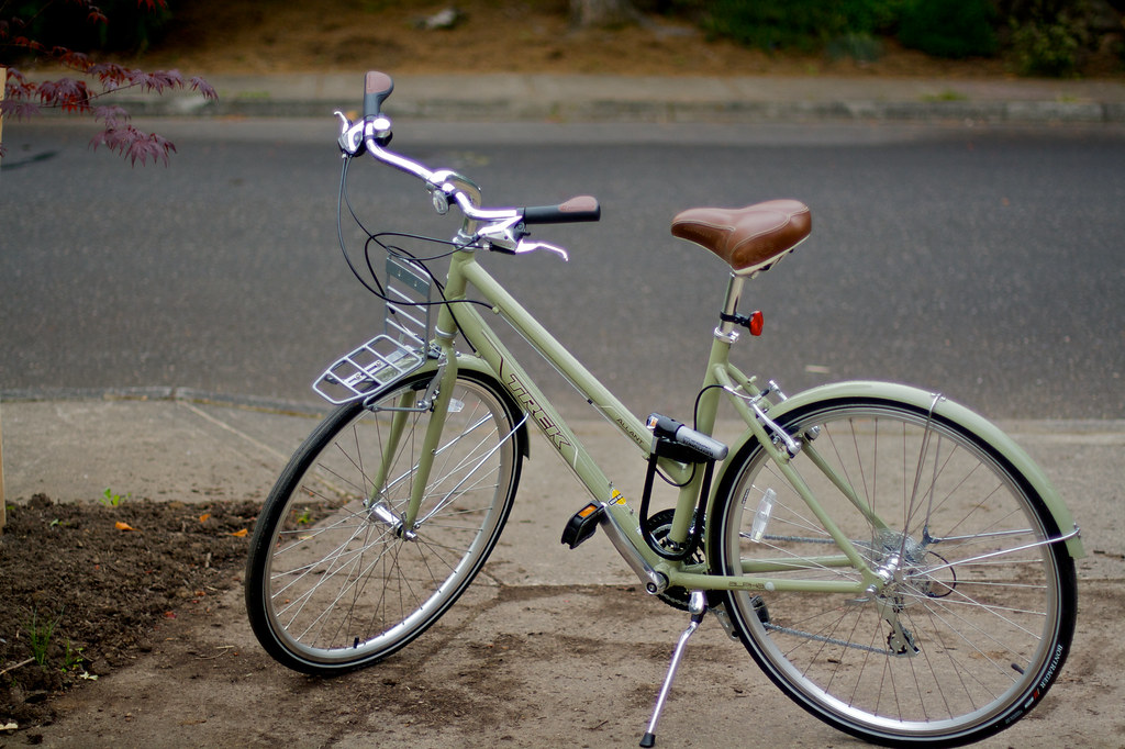 Can I trek to lesser-known peaks in Mount Kenya?