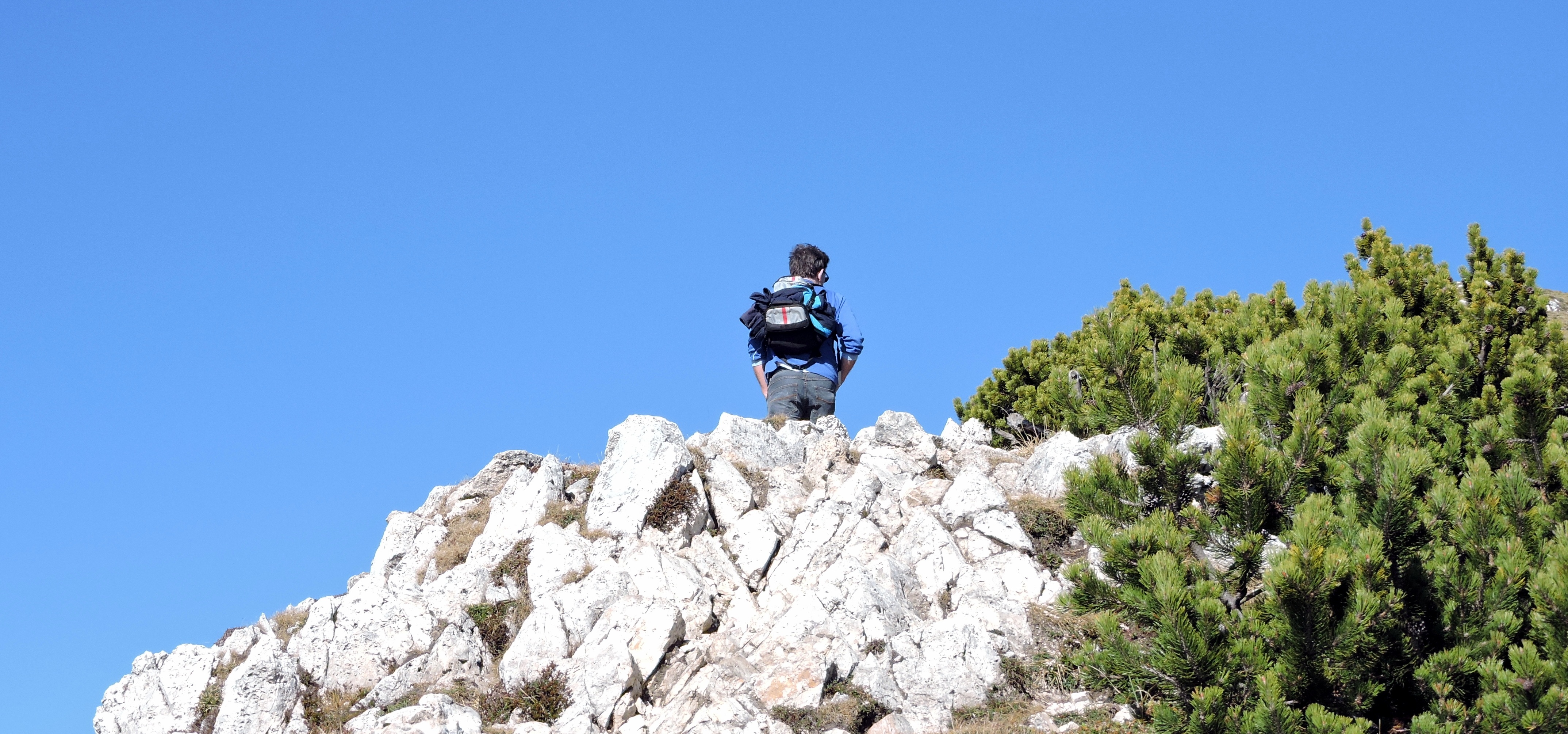 2. The Challenges and​ Rewards of Ridge Trekking​ in Mount Kenya: Unveiling Nature's Marvels