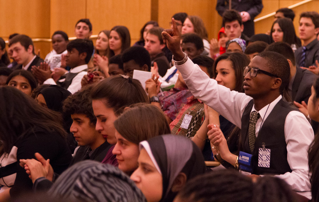 Can I participate in citizen science projects for birds in Mount Kenya?