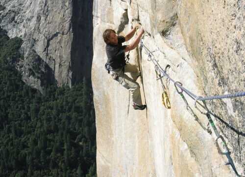 Is it possible to do big wall climbing in Mount Kenya?