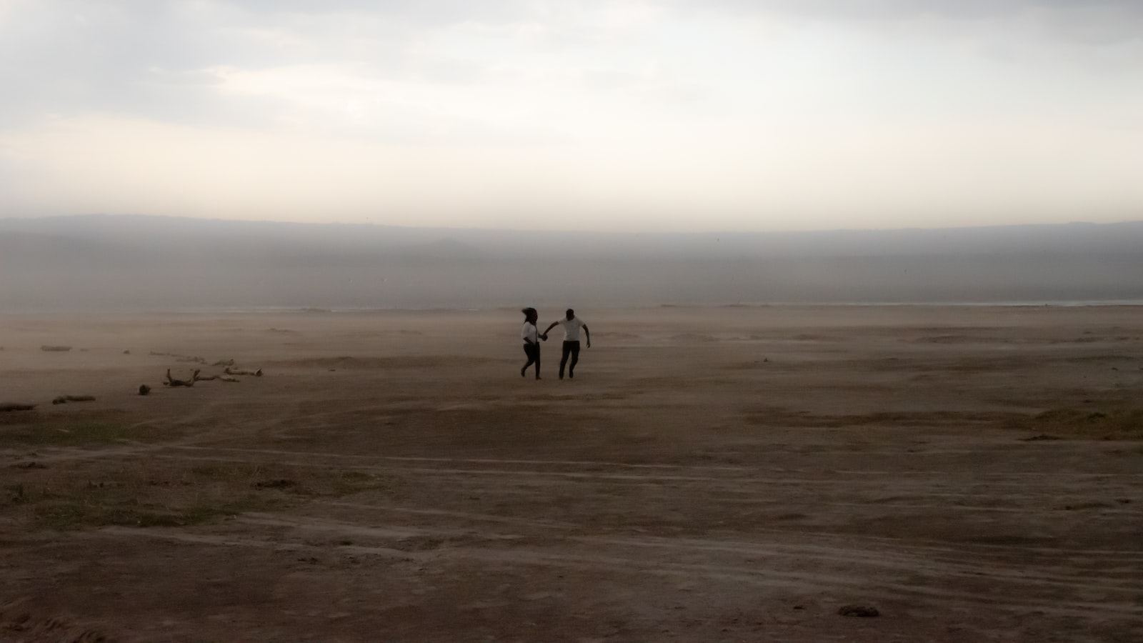 What landmarks can I see from the air in Mount Kenya?