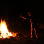 Are there storytelling nights or cultural performances in Mount Kenya?